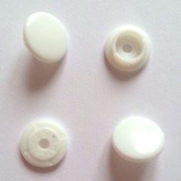 Кнопка пластиковая 4 части 12 мм белый (1000 штук)