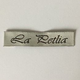 Этикетка жаккардовая вышитая La Petlia 10мм заказная (1000 штук)