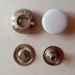 Кнопка металлическая 15 мм эмаль белая №101 (720 штук)