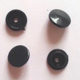 Кнопка пластиковая 4 части 10 мм черный (1000 штук)