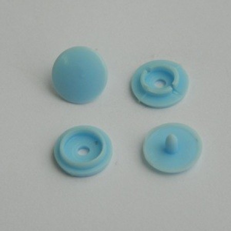 Кнопка пластиковая 4 части 10 мм голубой 185 (1000 штук)