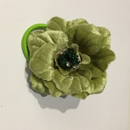Роза на булавке с резинкой 9 см зеленый светлый (Штука)