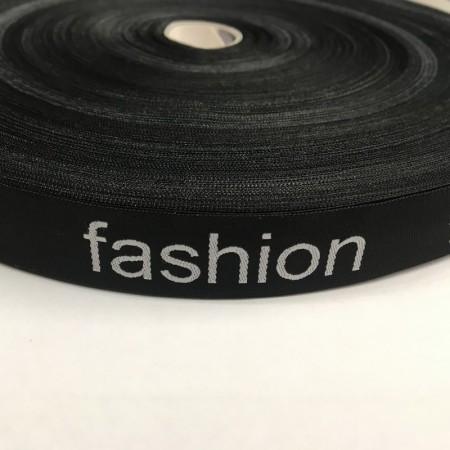 Этикетка жаккардовая вышитая Fashion 20мм лента черно-белая (100 метров)